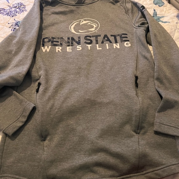 Under Armour XS Penn State wrestling hoodie - Picture 4 of 4